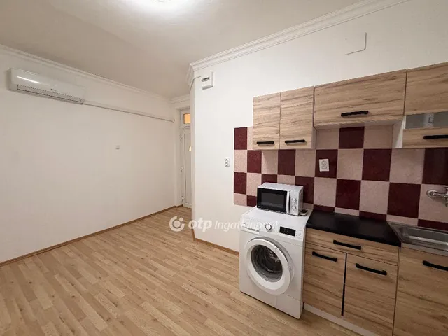 Eladó lakás Budapest VIII. kerület, Józsefváros 18 nm