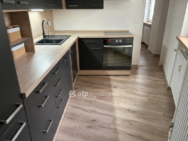 Eladó lakás Budapest I. kerület 40 nm