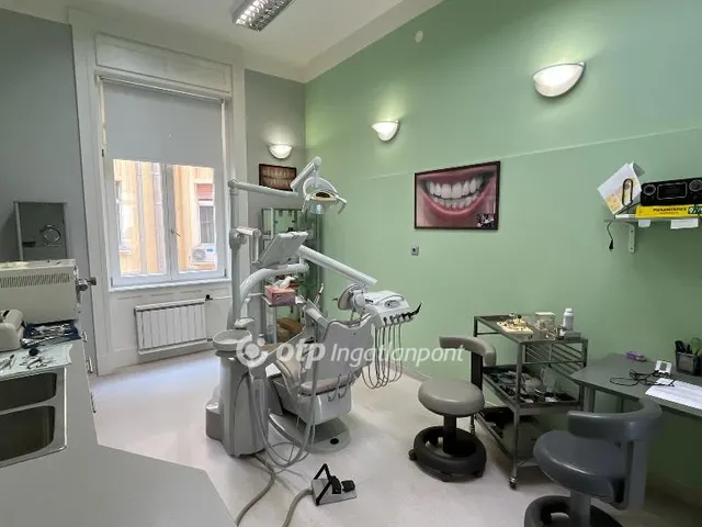 Kiadó kereskedelmi és ipari ingatlan Budapest V. kerület, Lipótváros 47 nm