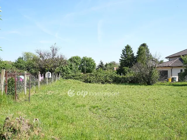Eladó telek Gyömrő 764 nm