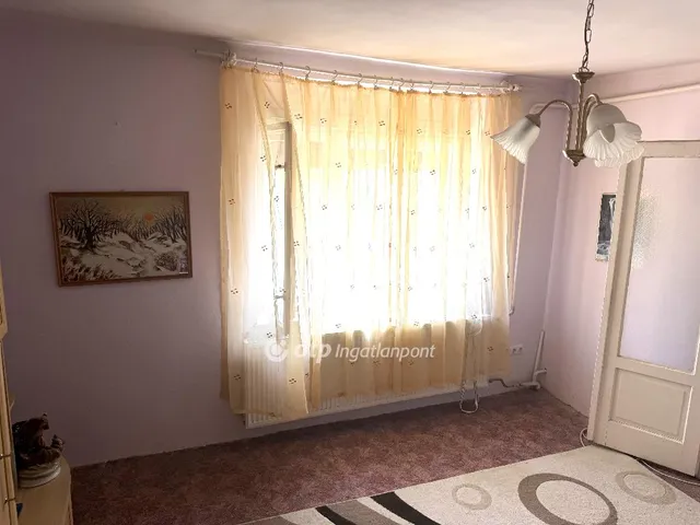 Eladó ház Pilisjászfalu 180 nm