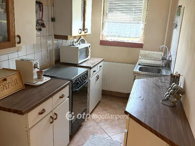 Eladó ház Pilisjászfalu 180 nm