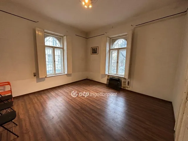 Eladó lakás Budapest VI. kerület 86 nm