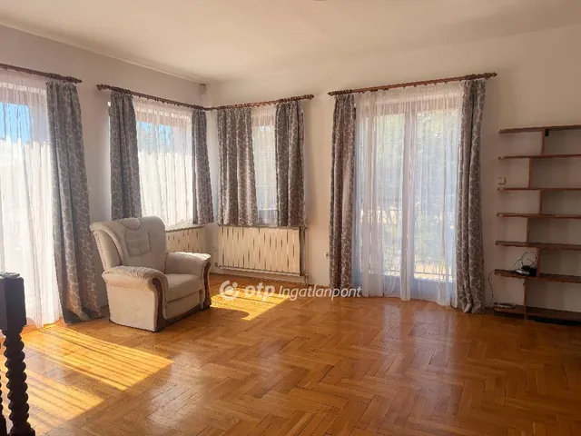 Kiadó ház Budapest XXI. kerület 111 nm