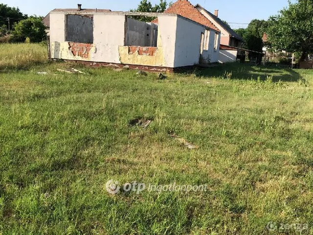 Eladó telek Táborfalva 1438 nm