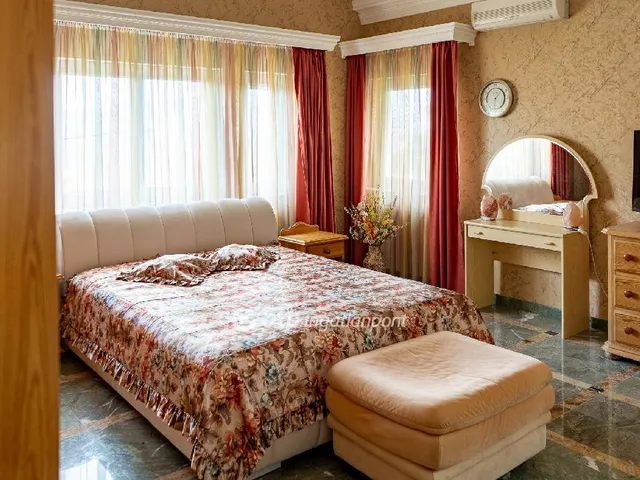 Eladó ház Budapest II. kerület 498 nm