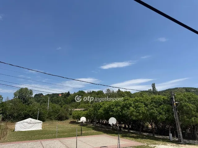 Eladó ház Pilisjászfalu 180 nm