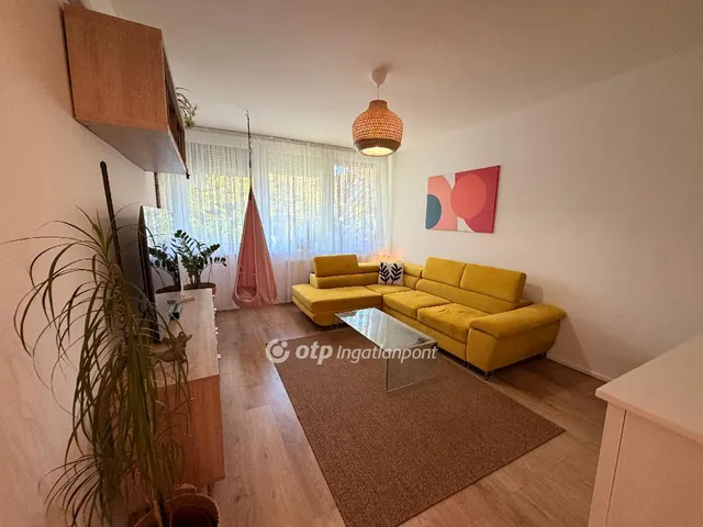 Eladó lakás Budapest XVI. kerület 64 nm