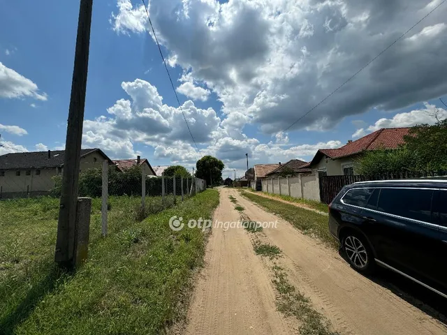 Eladó telek Debrecen 730 nm