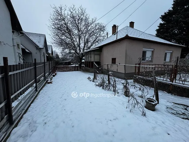 Eladó telek Debrecen, Úrrétje 1080 nm