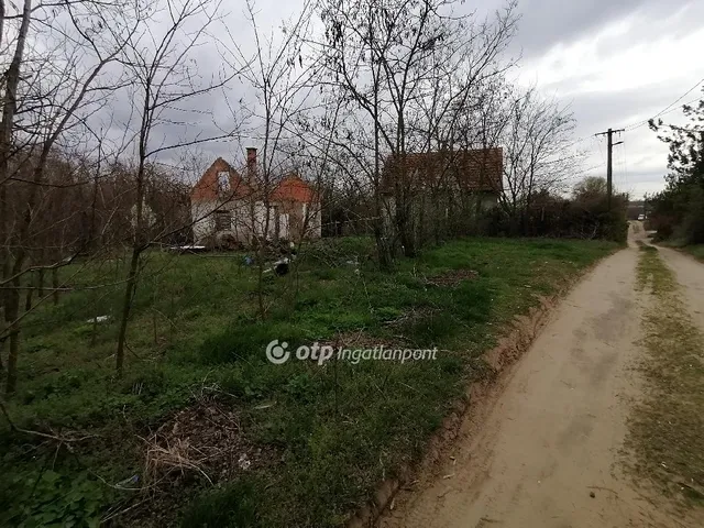 Eladó telek Hajdúsámson 1490 nm
