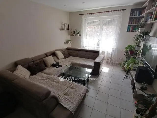 Eladó ház Hajdúsámson 87 nm