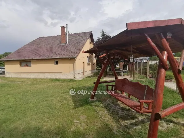 Eladó ház Hajdúsámson 87 nm