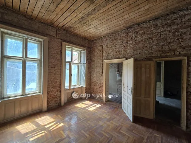 Eladó lakás Debrecen 104 nm