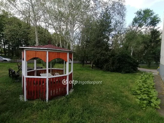 Eladó lakás Debrecen, Nagyerdő 72 nm