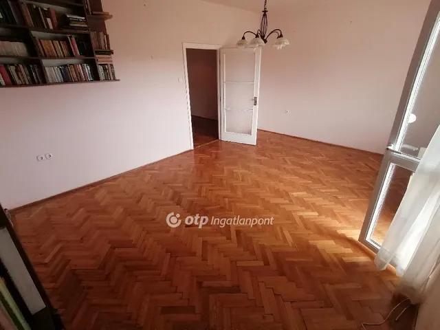 Eladó lakás Debrecen, Nagyerdő 72 nm