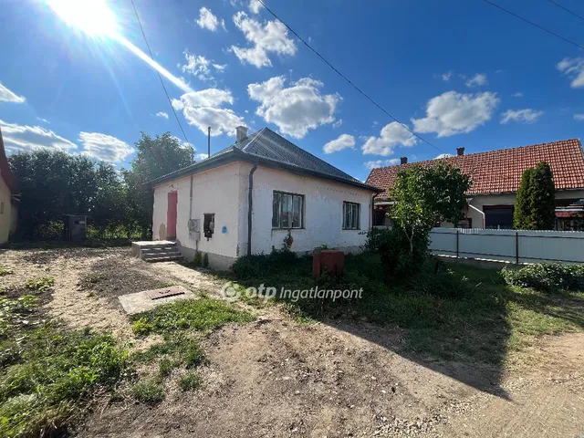 Eladó ház Komádi 54 nm