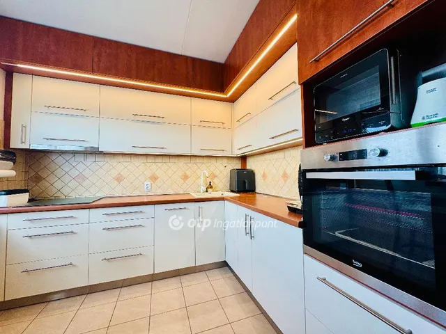 Eladó lakás Debrecen, Tócóskert 84 nm