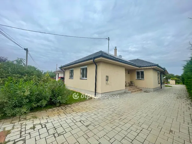 Eladó ház Debrecen, Tégláskert 120 nm