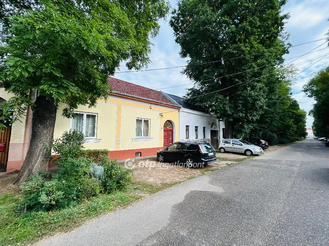 Eladó ház Debrecen, Óváros 90 nm