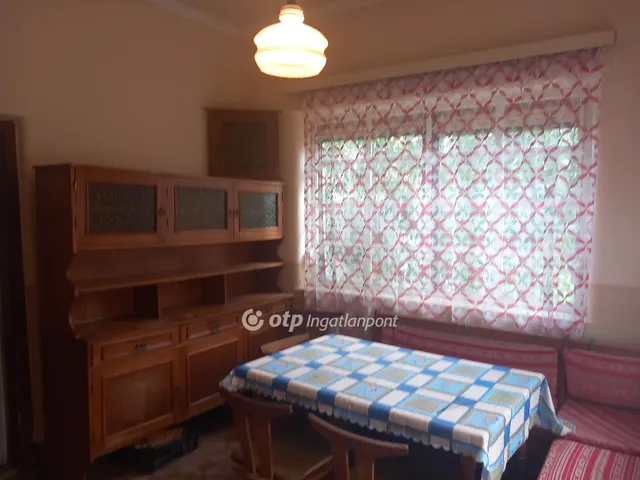 Eladó ház Mikepércs 70 nm