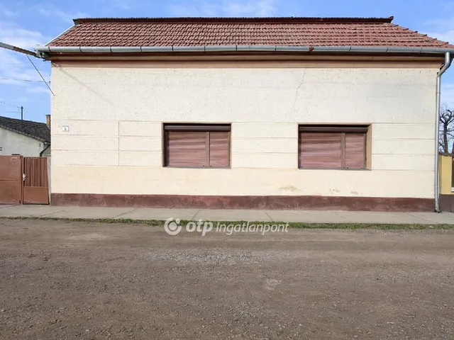 Eladó ház Derecske 127 nm