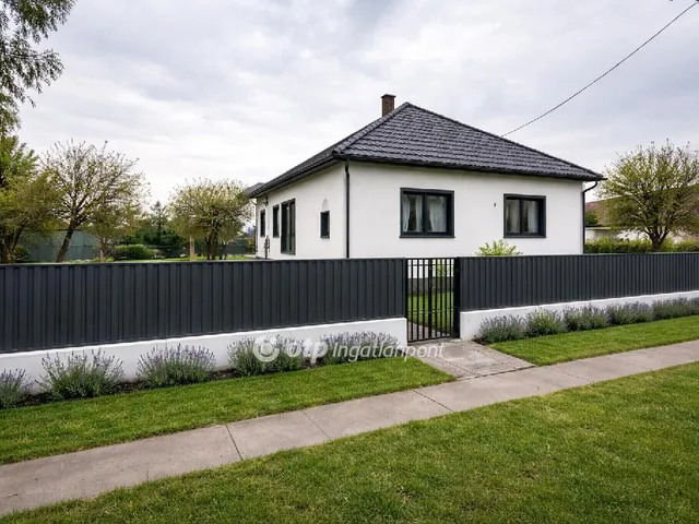 Eladó ház Komádi 67 nm