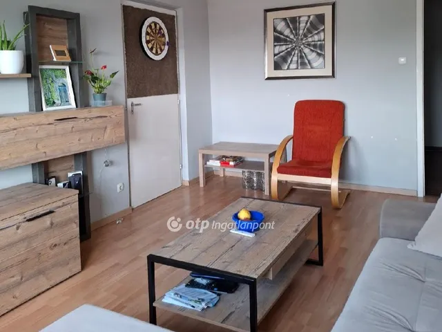 Eladó lakás Debrecen, Újkert 71 nm