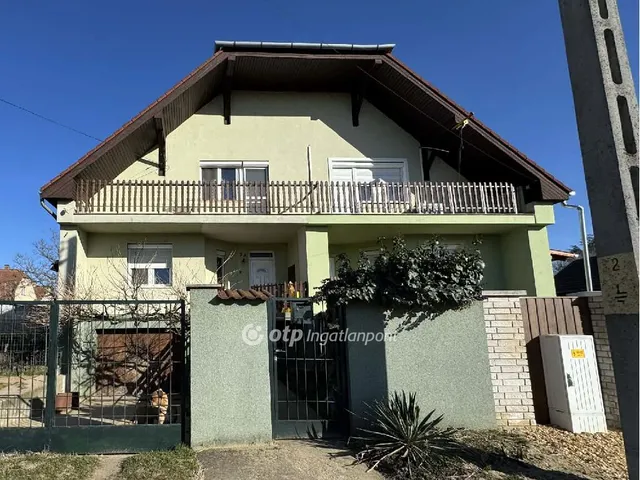 Eladó ház Hajdúsámson 140 nm