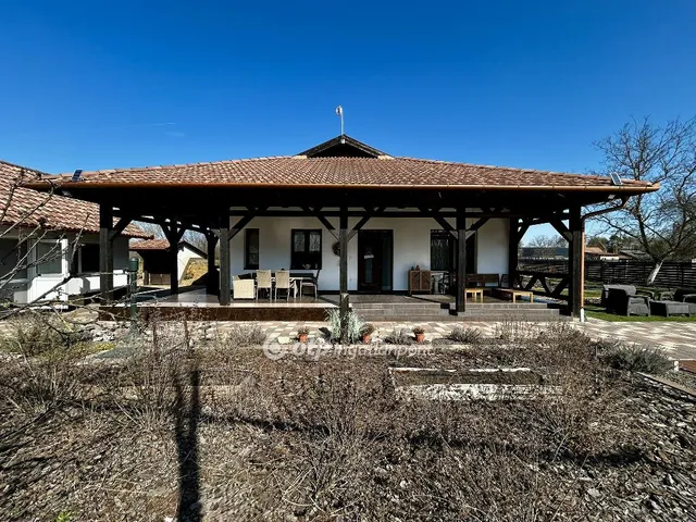 Eladó mezőgazdasági ingatlan Debrecen 136 nm