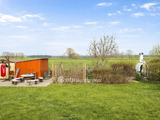 Eladó ház Mikepércs 98 nm