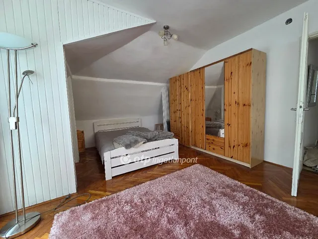 Kiadó ház Debrecen, Nagyerdő 65 nm