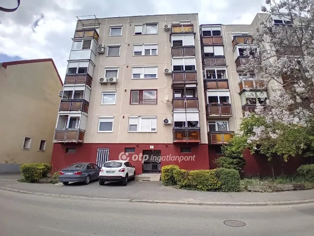 Eladó lakás Berettyóújfalu 78 nm