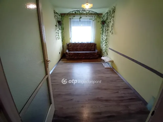 Eladó lakás Berettyóújfalu 78 nm