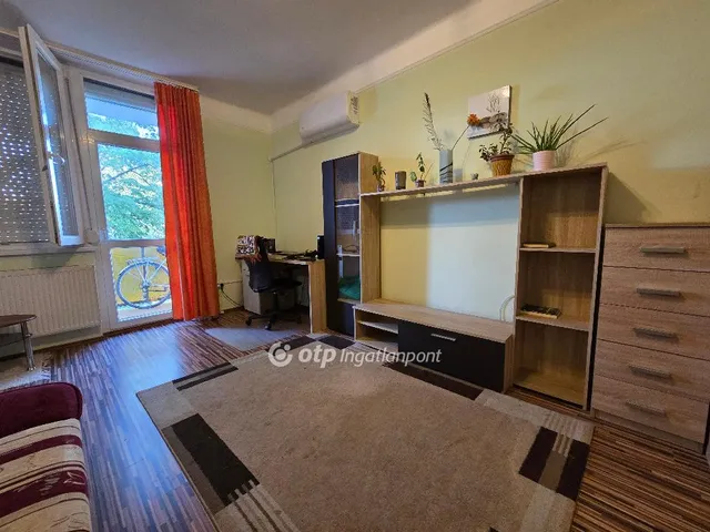 Kiadó lakás Debrecen, Nagyerdő 55 nm