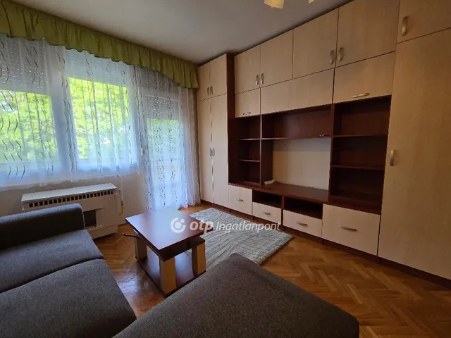 Kiadó lakás Debrecen, Nagyerdő 54 nm