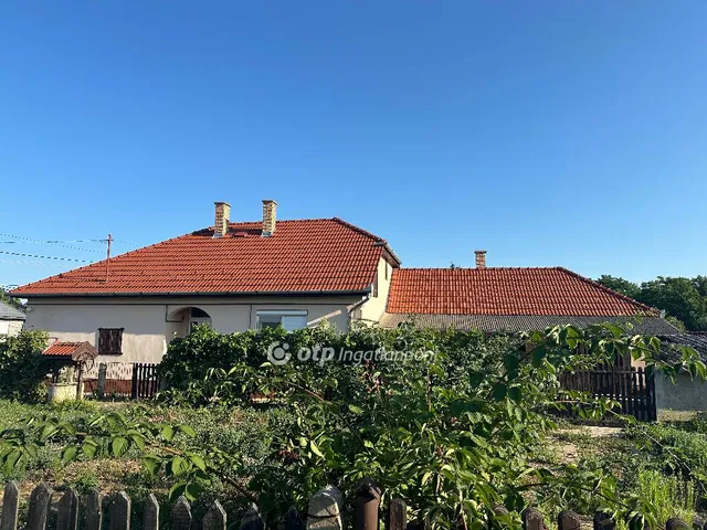 Eladó ház Kántorjánosi 105 nm