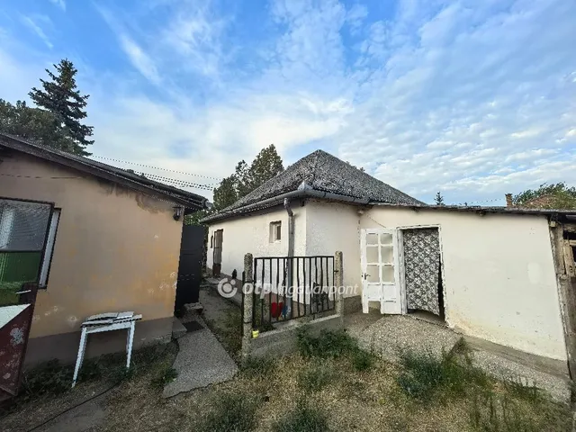 Eladó ház Hajdúsámson 90 nm