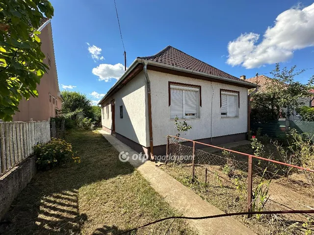 Eladó ház Apagy 98 nm