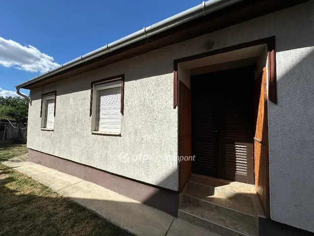 Eladó ház Apagy 98 nm