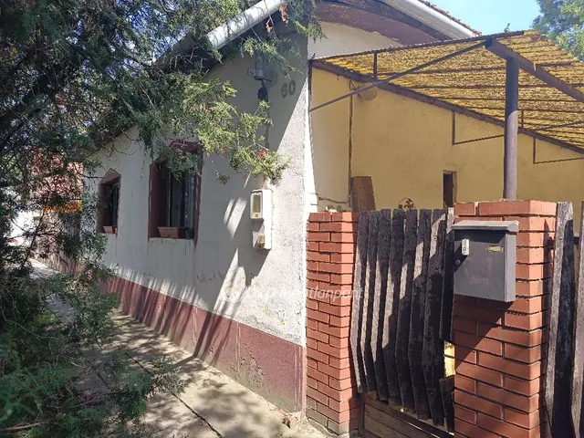 Eladó ház Almáskamarás 86 nm