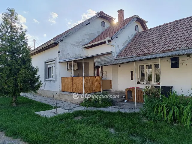 Eladó ház Sarkad 99 nm