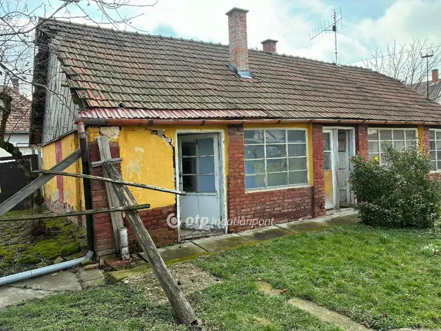 Eladó ház Gyula, Nagyrománváros 84 nm