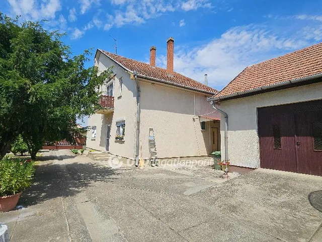 Eladó ház Jászjákóhalma 187 nm