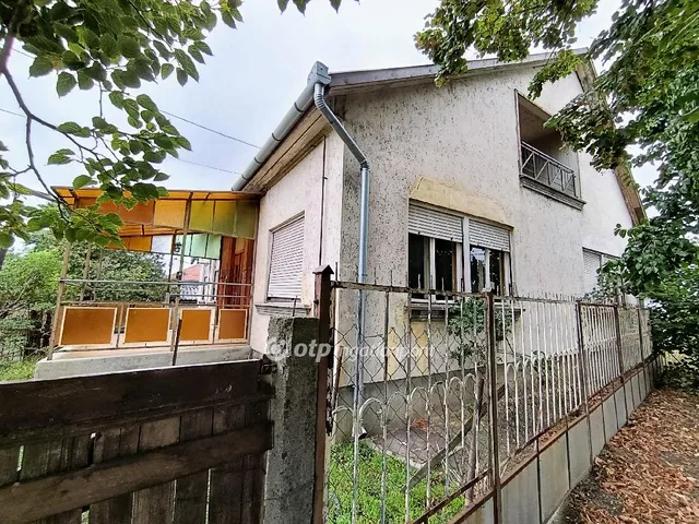 Eladó ház Jászapáti 98 nm