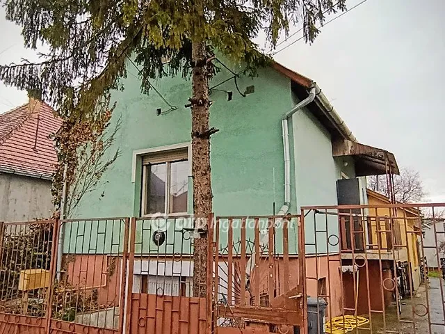 Eladó ház Fót 84 nm