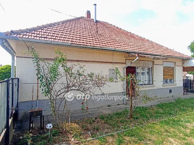 Eladó ház Jászfényszaru 103 nm