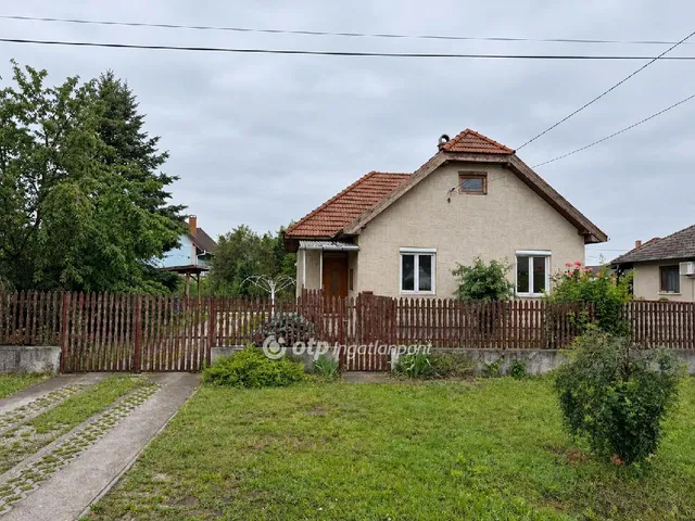 Eladó ház Jászfényszaru 100 nm
