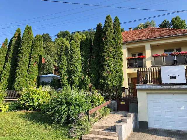 Eladó ház Kazincbarcika, Újkertváros 133 nm
