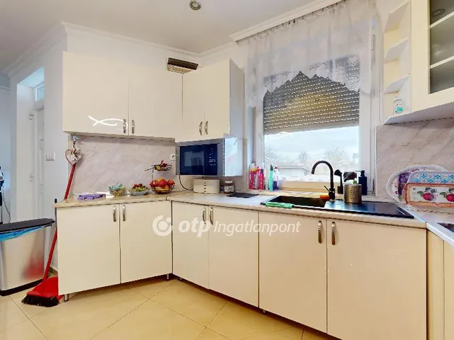 Eladó ház Sajószentpéter 150 nm